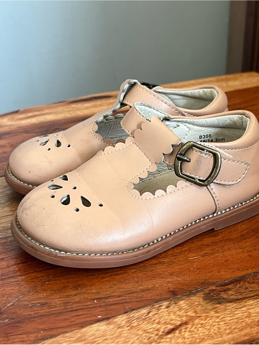 Toddler Girls' Beige Leather Mary Jane with Buckle